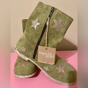 NWT! Magnolia Pearl Applique Star Russet Boots 111 Weathered 39 8 or 8.5